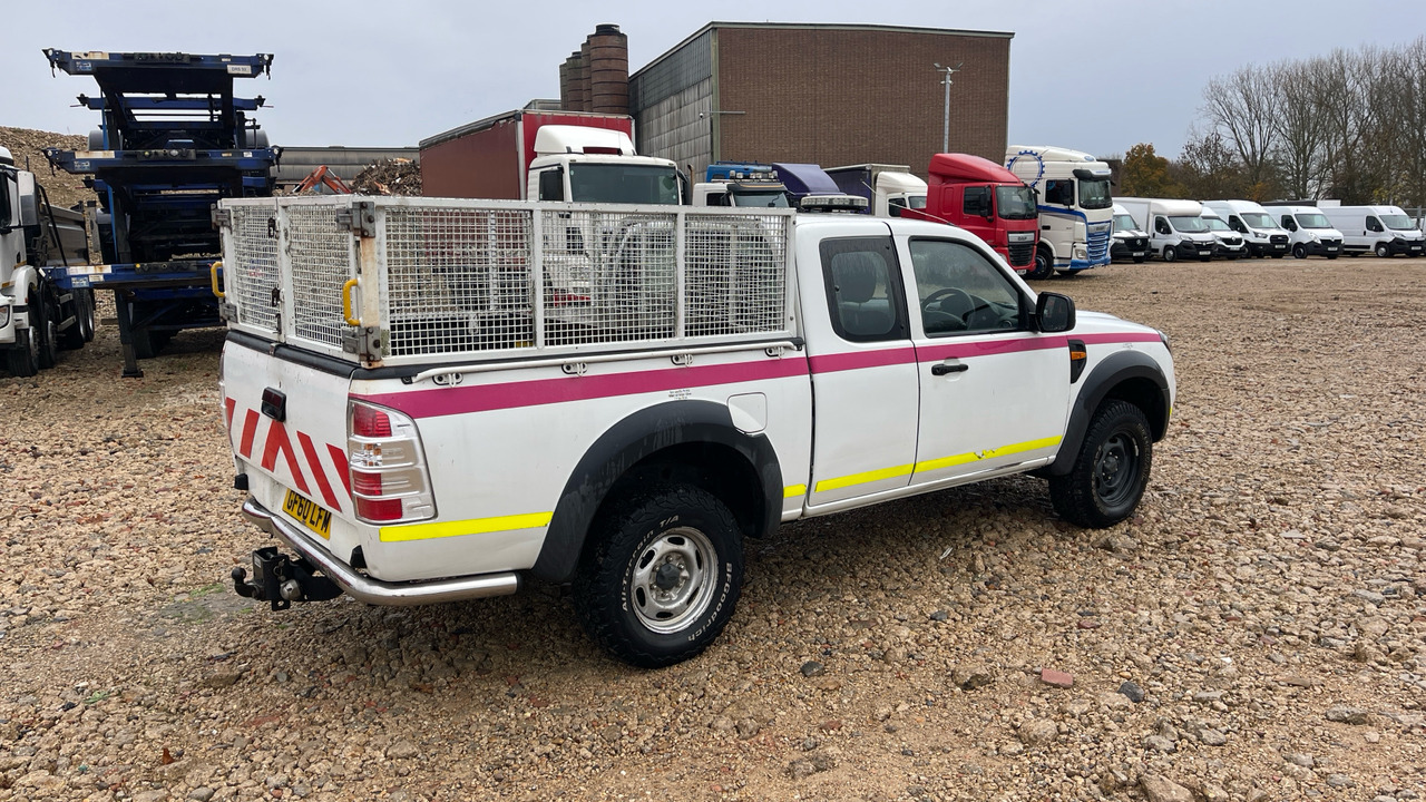 FORD RANGER 2.5 TDCI - Pick-up, Utilitaire double cabine: photos 4 FORD RANGER 2.5 TDCI - Pick-up, Utilitaire double cabine: photos 4