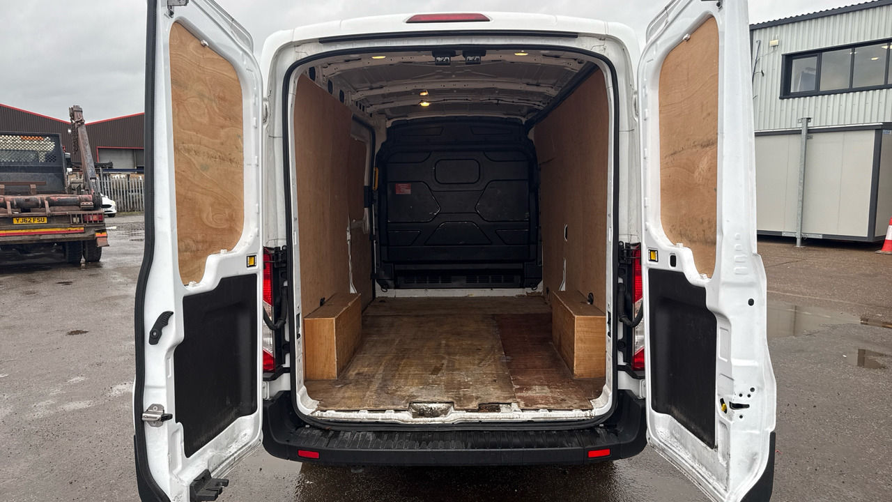 Fourgon utilitaire FORD TRANSIT 350 2.0 ECOBLUE LEADER 130PS: photos 17 Fourgon utilitaire FORD TRANSIT 350 2.0 ECOBLUE LEADER 130PS: photos 17