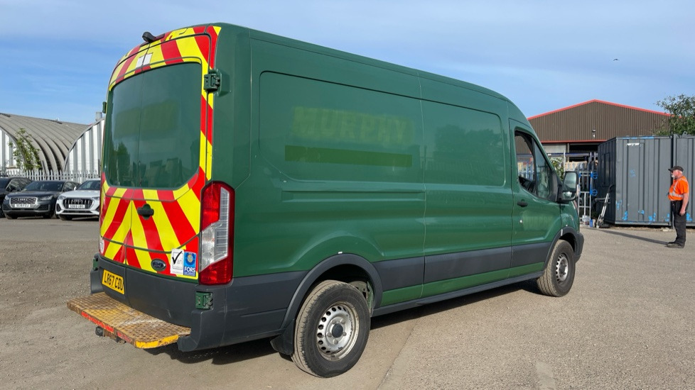 FORD TRANSIT 350 2.0 TDCI 130PS - Fourgon utilitaire: photos 4 FORD TRANSIT 350 2.0 TDCI 130PS - Fourgon utilitaire: photos 4