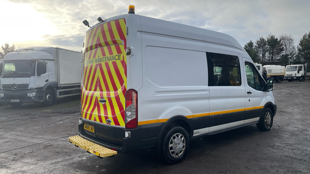 FORD TRANSIT 350 2.0 TDCi 130PS - Fourgon utilitaire, Véhicule de voirie/ Spécial: photos 4 FORD TRANSIT 350 2.0 TDCi 130PS - Fourgon utilitaire, Véhicule de voirie/ Spécial: photos 4