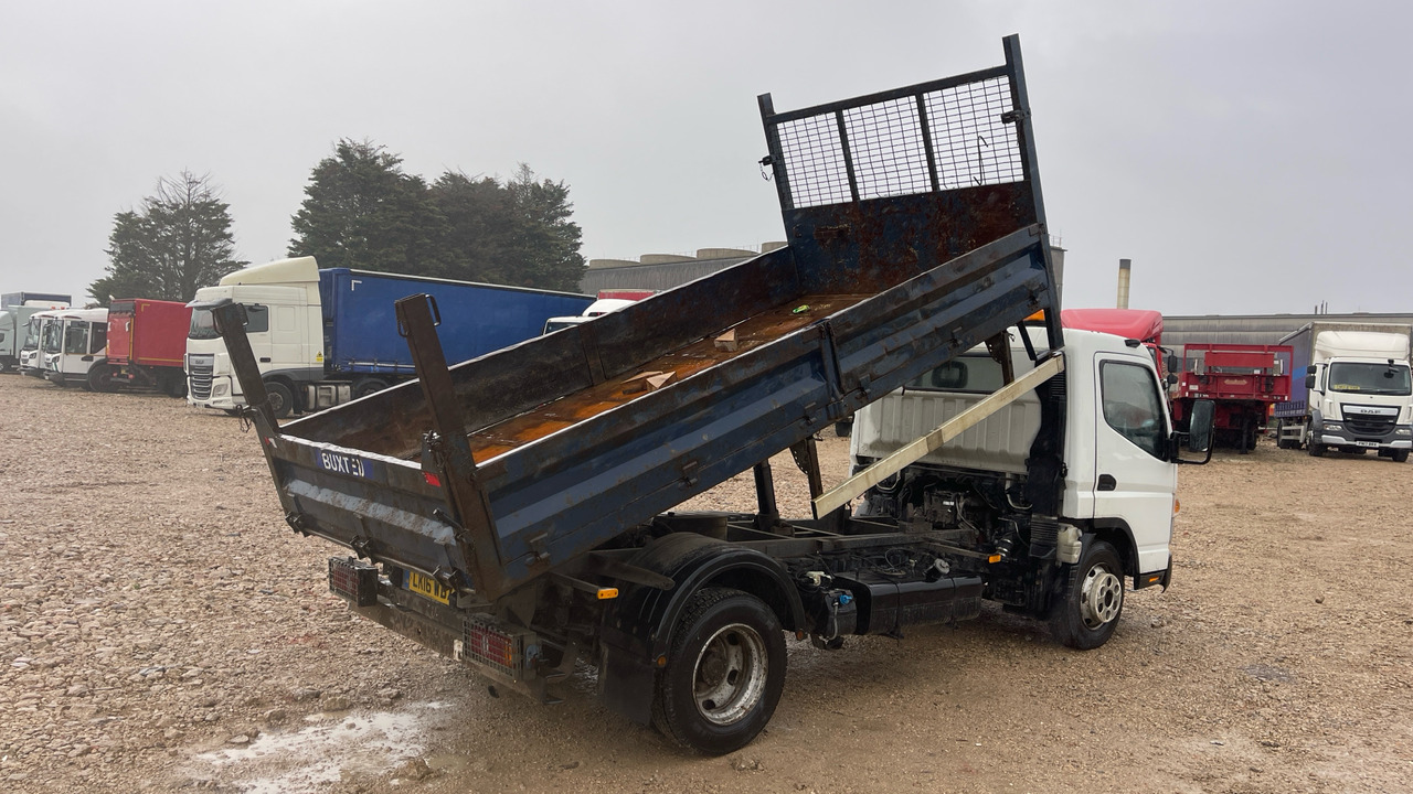 FUSO CANTER 7C15 - Camion benne: photos 4 FUSO CANTER 7C15 - Camion benne: photos 4