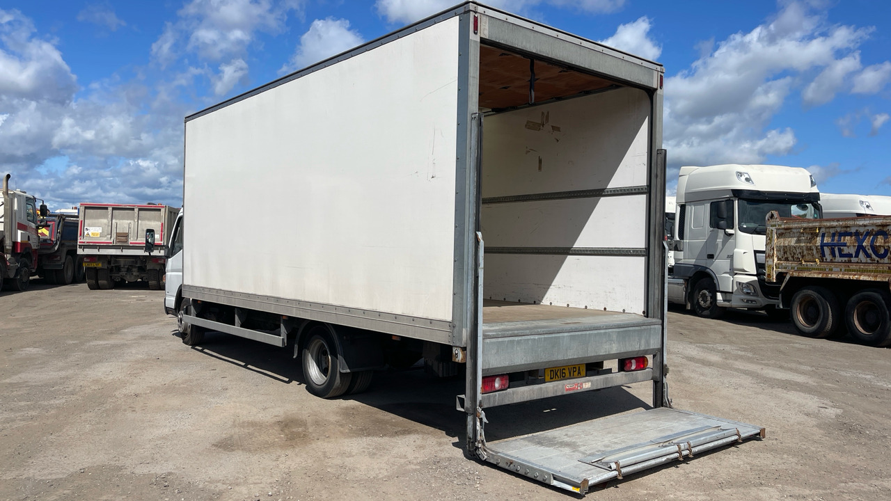 FUSO CANTER 7C15 - Camion fourgon: photos 3 FUSO CANTER 7C15 - Camion fourgon: photos 3