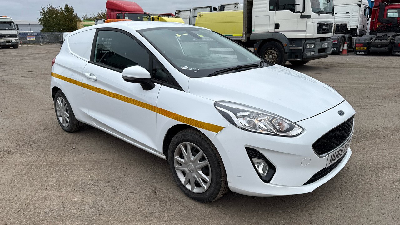 Ford Fiesta 1.5 TDCi - Voiture: photos 1 Ford Fiesta 1.5 TDCi - Voiture: photos 1