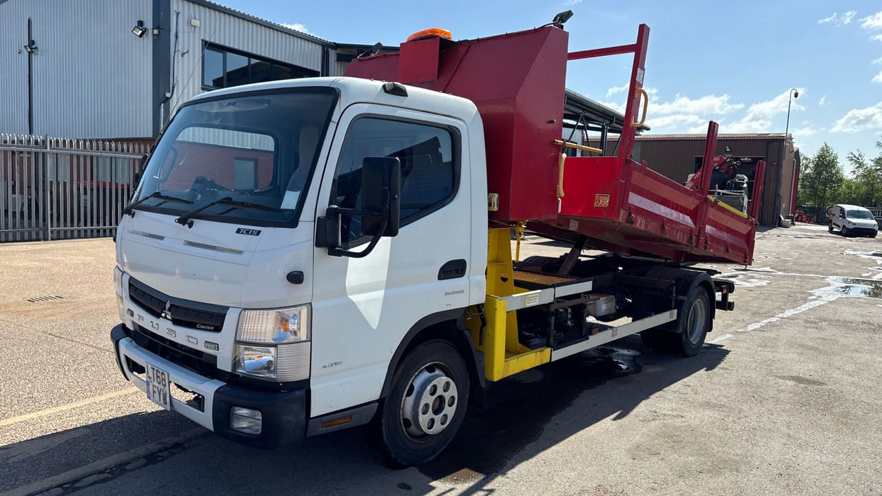 Fuso Canter 7C15 - Camion benne: photos 2 Fuso Canter 7C15 - Camion benne: photos 2