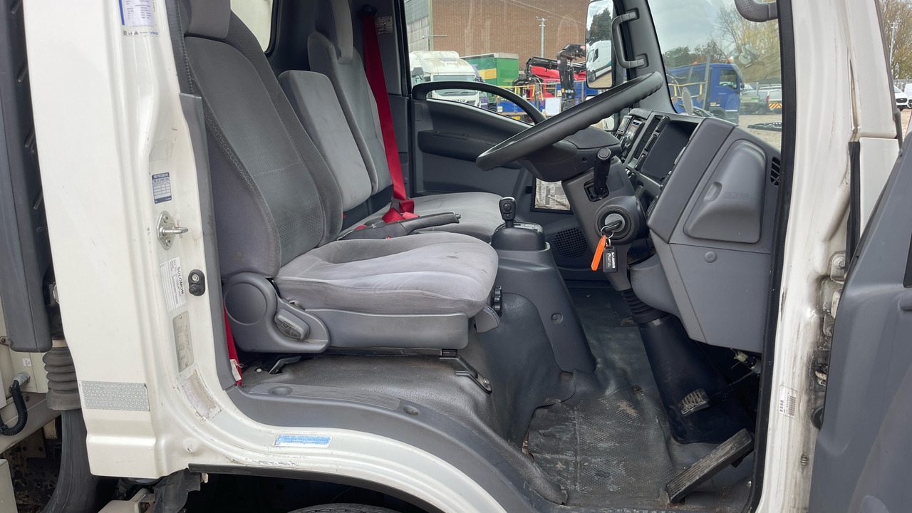 ISUZU FORWARD N75.190 - Camion frigorifique: photos 5 ISUZU FORWARD N75.190 - Camion frigorifique: photos 5