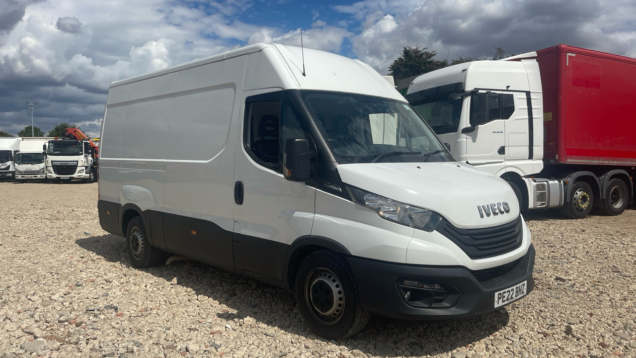 IVECO DAILY 35-140 - Fourgon utilitaire: photos 1 IVECO DAILY 35-140 - Fourgon utilitaire: photos 1