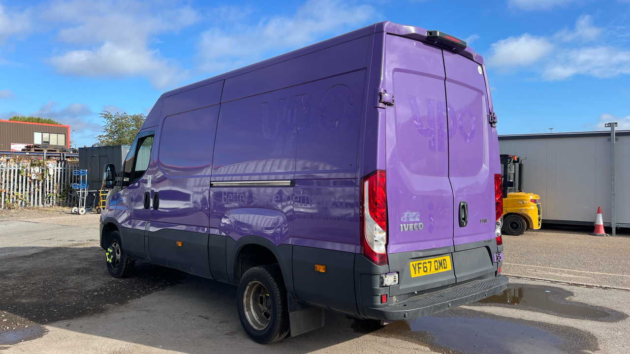 IVECO DAILY 50-150 - Fourgon utilitaire: photos 3 IVECO DAILY 50-150 - Fourgon utilitaire: photos 3