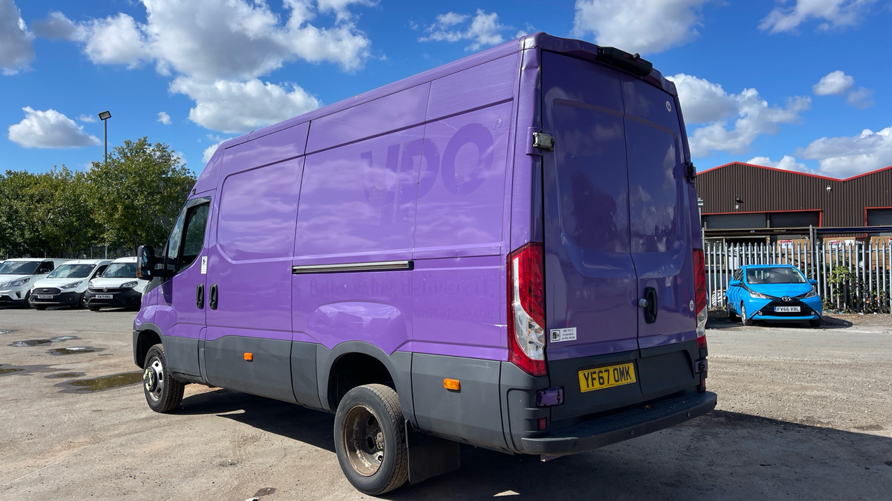 IVECO DAILY 50-150 - Fourgon utilitaire: photos 3 IVECO DAILY 50-150 - Fourgon utilitaire: photos 3
