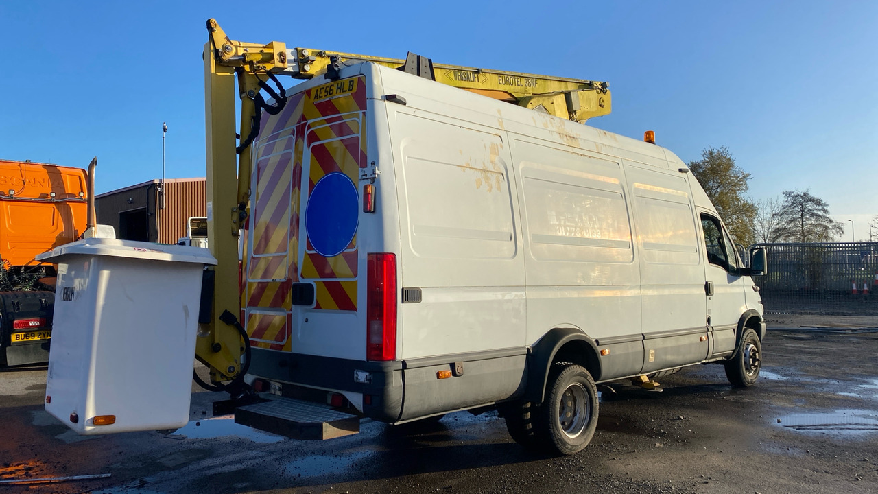 IVECO DAILY 60C17 - Camion avec nacelle: photos 4 IVECO DAILY 60C17 - Camion avec nacelle: photos 4
