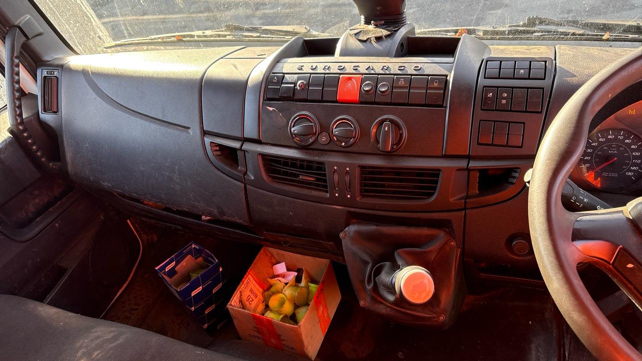 Camion plateau, Camion grue IVECO EUROCARGO  120-190: photos 7