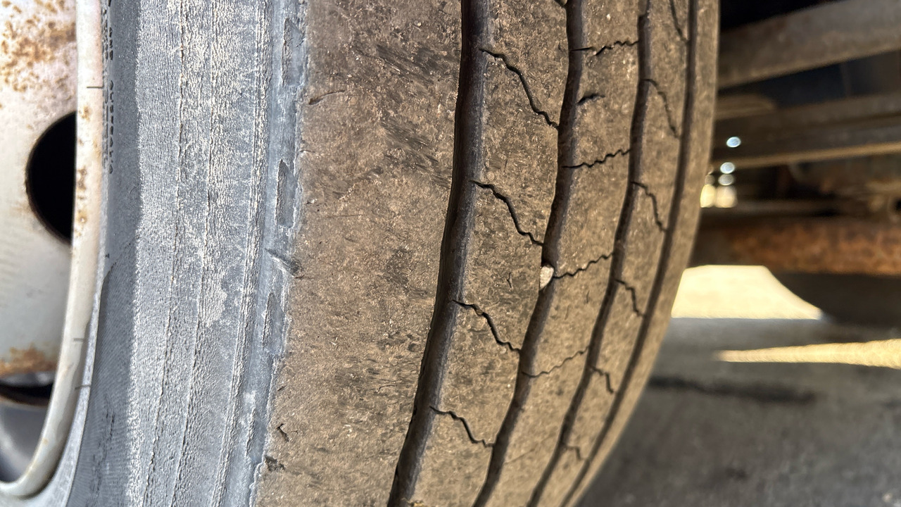 Camion plateau, Camion grue IVECO EUROCARGO  120-190: photos 19