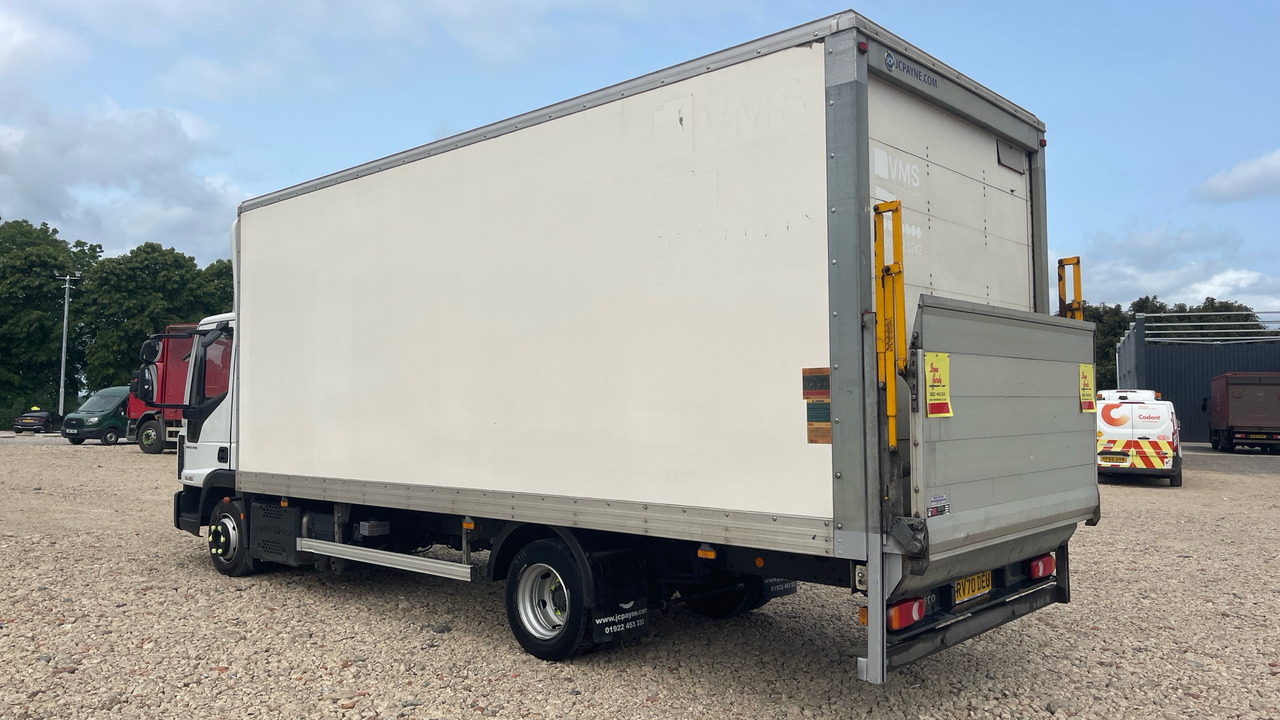Iveco Eurocargo 75-160 - Camion fourgon: photos 3 Iveco Eurocargo 75-160 - Camion fourgon: photos 3