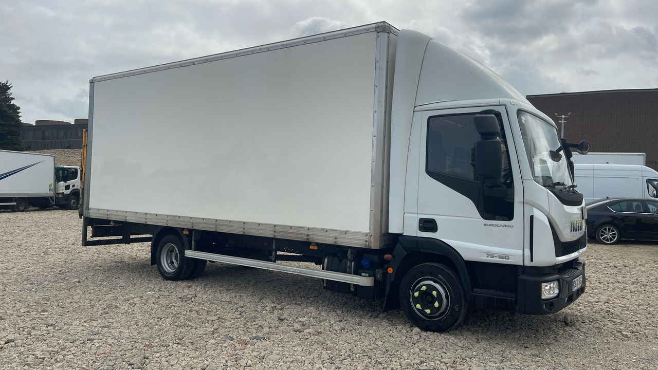 Iveco Eurocargo 75-160 - Camion fourgon: photos 1 Iveco Eurocargo 75-160 - Camion fourgon: photos 1