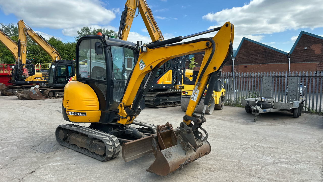 JCB 8026 CTS - Mini pelle: photos 1 JCB 8026 CTS - Mini pelle: photos 1