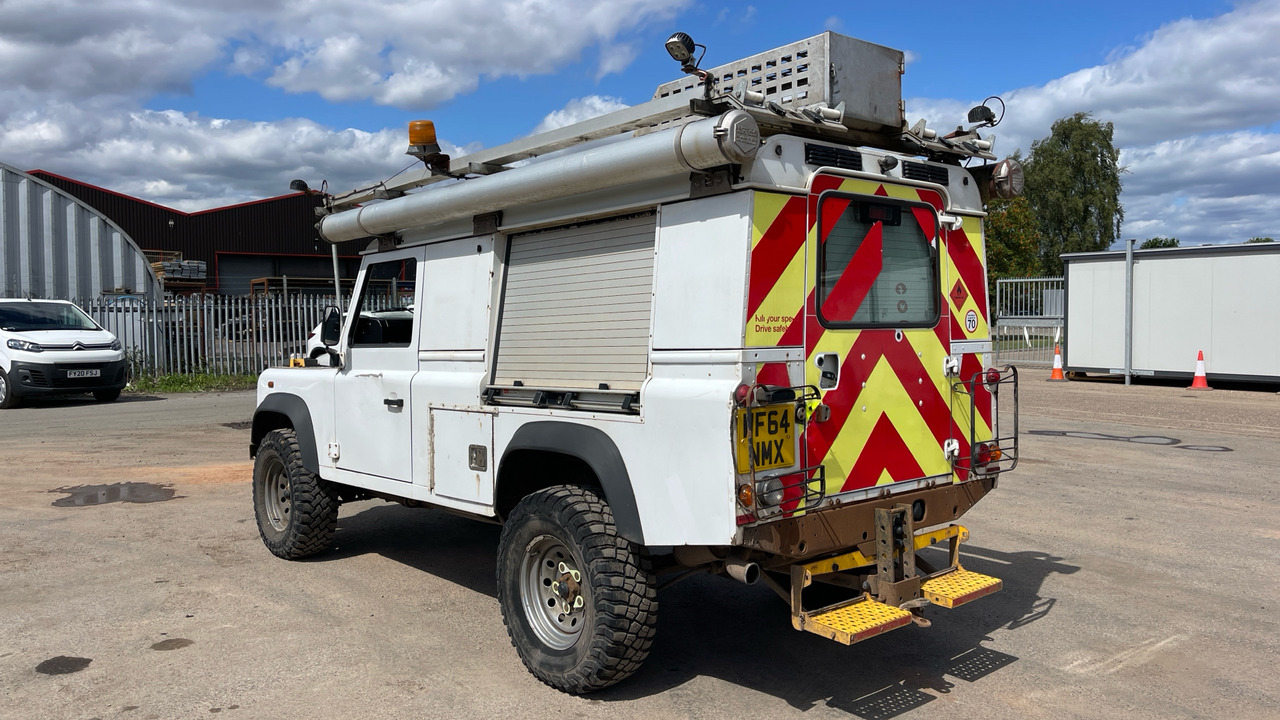 Land Rover Defender 110 TDCi - SUV: photos 3 Land Rover Defender 110 TDCi - SUV: photos 3