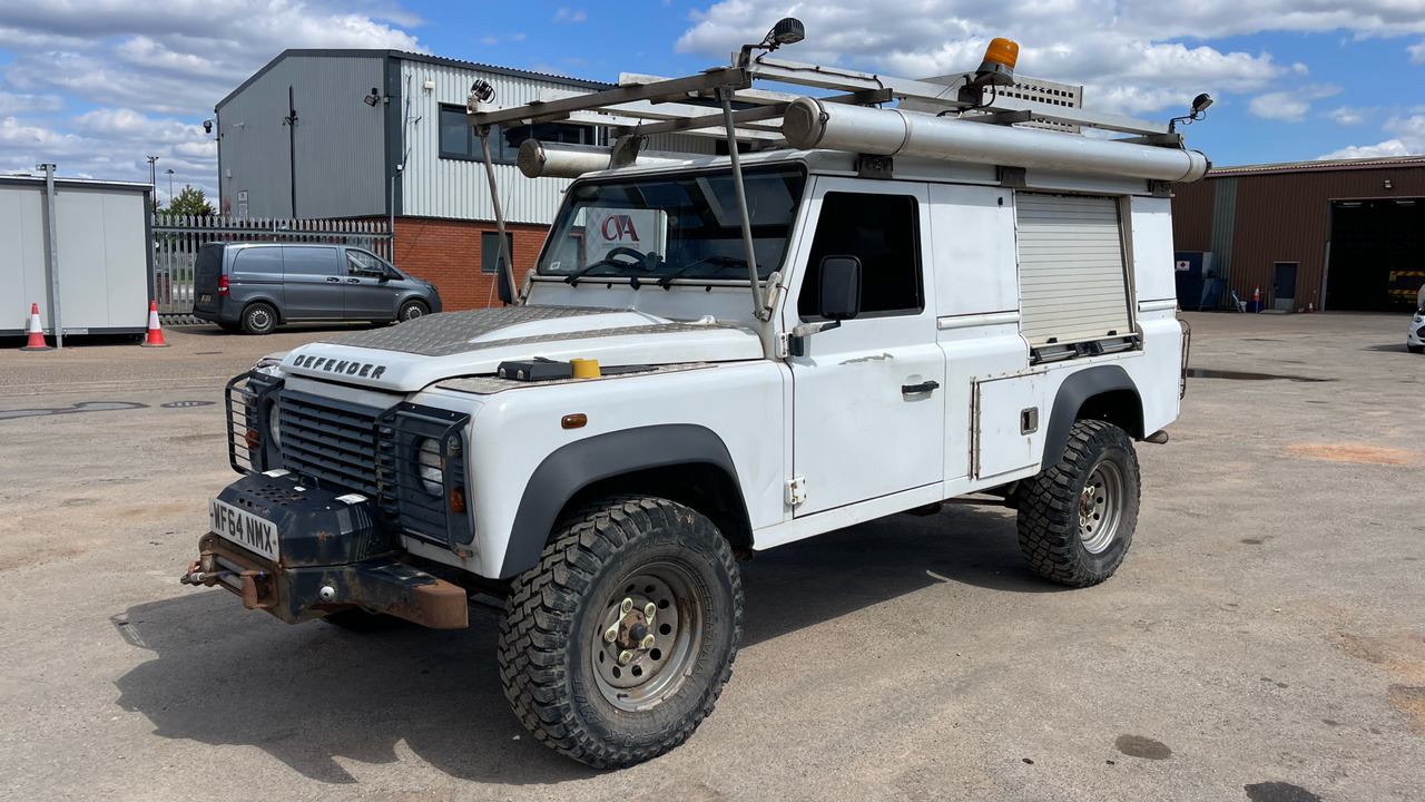 Land Rover Defender 110 TDCi - SUV: photos 2 Land Rover Defender 110 TDCi - SUV: photos 2