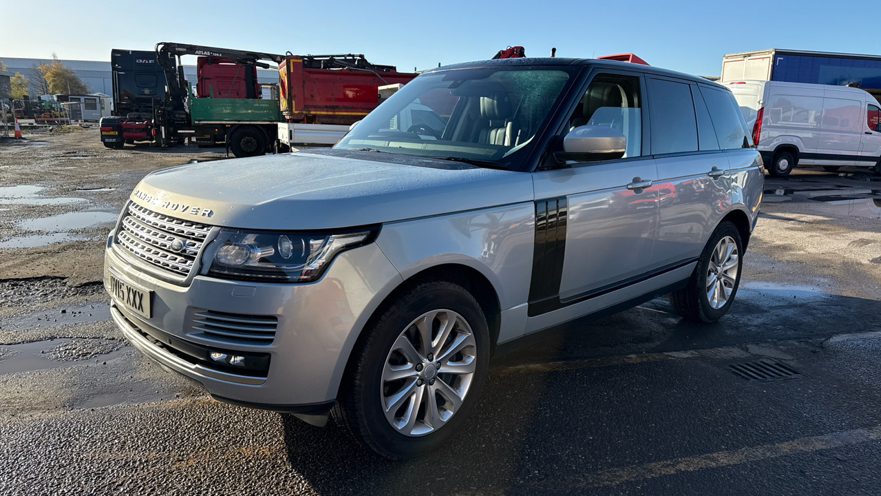 Land Rover Range Rover 4.4 SD V8 Vogue - Voiture break: photos 2 Land Rover Range Rover 4.4 SD V8 Vogue - Voiture break: photos 2