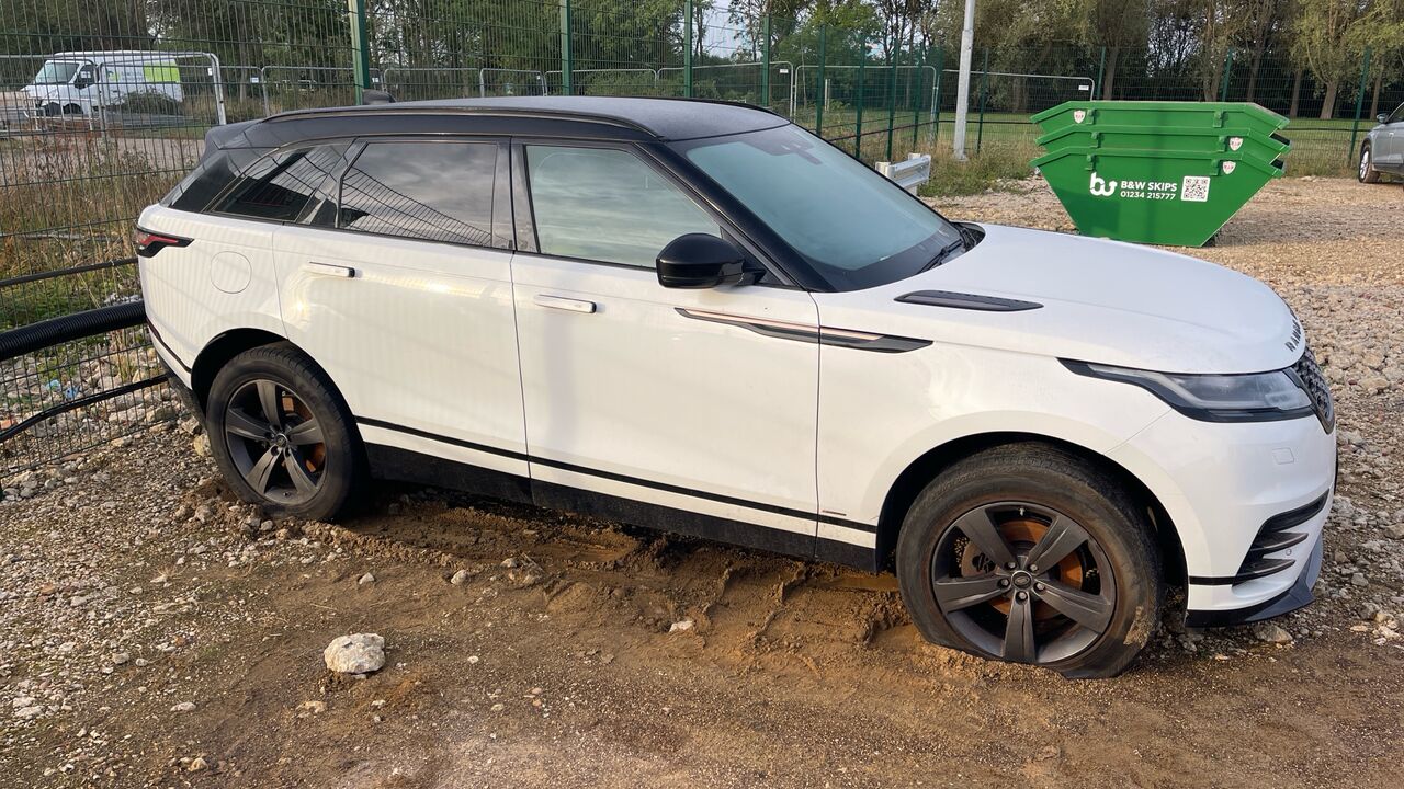 Land Rover Range Rover VELAR 2.0 D180 - Voiture break: photos 4 Land Rover Range Rover VELAR 2.0 D180 - Voiture break: photos 4