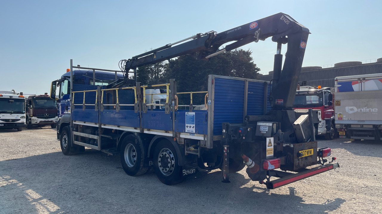 MAN TGS 26.360 - Camion plateau, Camion grue: photos 3 MAN TGS 26.360 - Camion plateau, Camion grue: photos 3