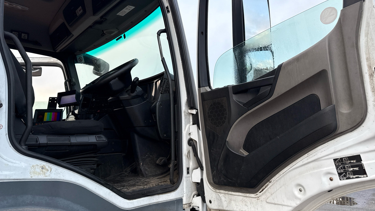 MERCEDES-BENZ ANTOS - Benne à ordures ménagères: photos 5 MERCEDES-BENZ ANTOS - Benne à ordures ménagères: photos 5