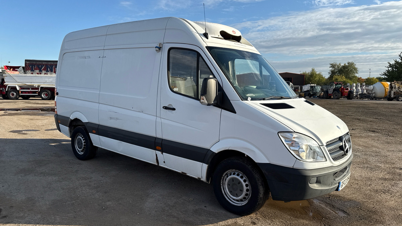 MERCEDES-BENZ SPRINTER 313 CDI - Utilitaire frigorifique: photos 1 MERCEDES-BENZ SPRINTER 313 CDI - Utilitaire frigorifique: photos 1