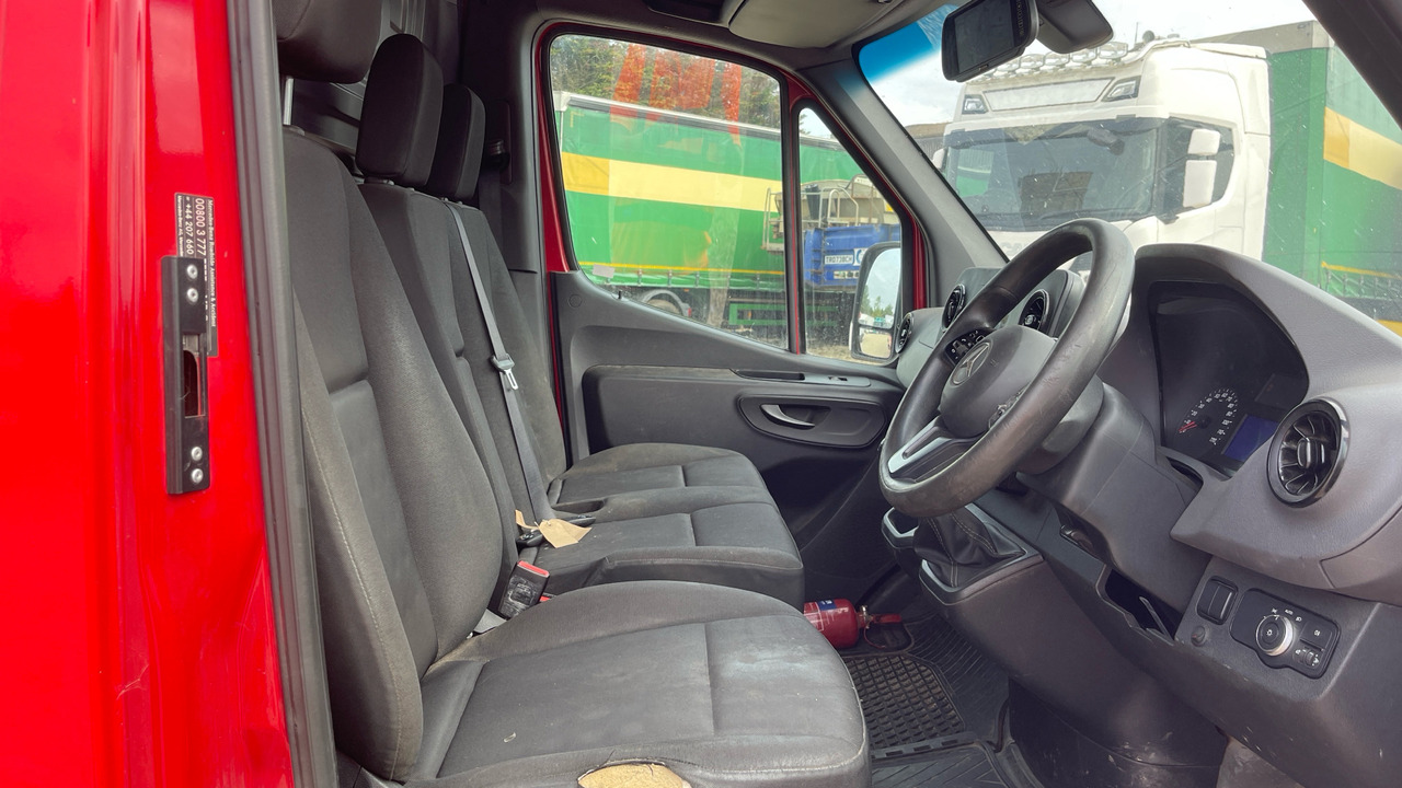 MERCEDES-BENZ SPRINTER 316 CDI - Fourgon utilitaire: photos 5 MERCEDES-BENZ SPRINTER 316 CDI - Fourgon utilitaire: photos 5