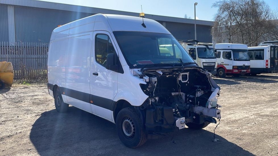 MERCEDES-BENZ SPRINTER 316 CDI - Fourgon utilitaire: photos 1 MERCEDES-BENZ SPRINTER 316 CDI - Fourgon utilitaire: photos 1