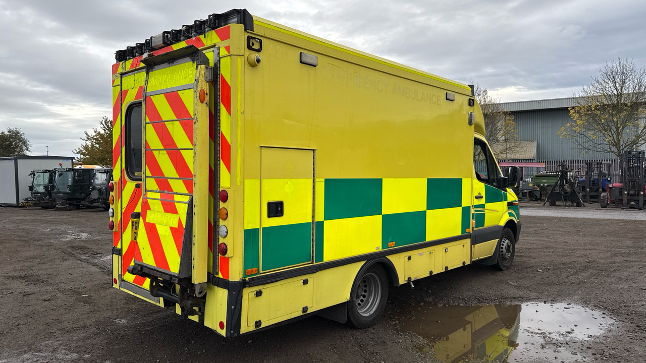 MERCEDES-BENZ SPRINTER 519 CDI - Ambulance: photos 4 MERCEDES-BENZ SPRINTER 519 CDI - Ambulance: photos 4