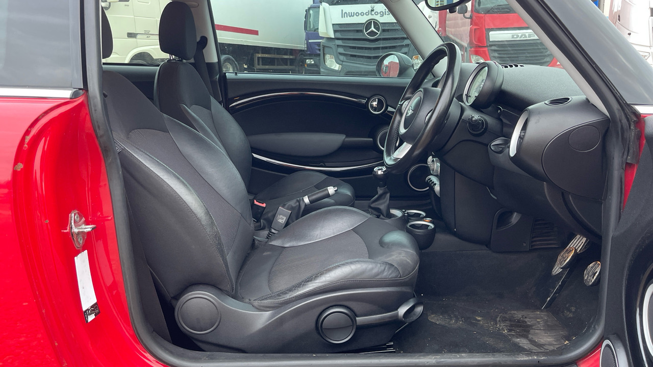 MINI COOPER COOPER S - Voiture à hayon: photos 5 MINI COOPER COOPER S - Voiture à hayon: photos 5