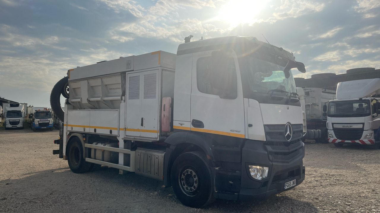 Mercedes-Benz Antos 1842 - Camion hydrocureur: photos 1 Mercedes-Benz Antos 1842 - Camion hydrocureur: photos 1