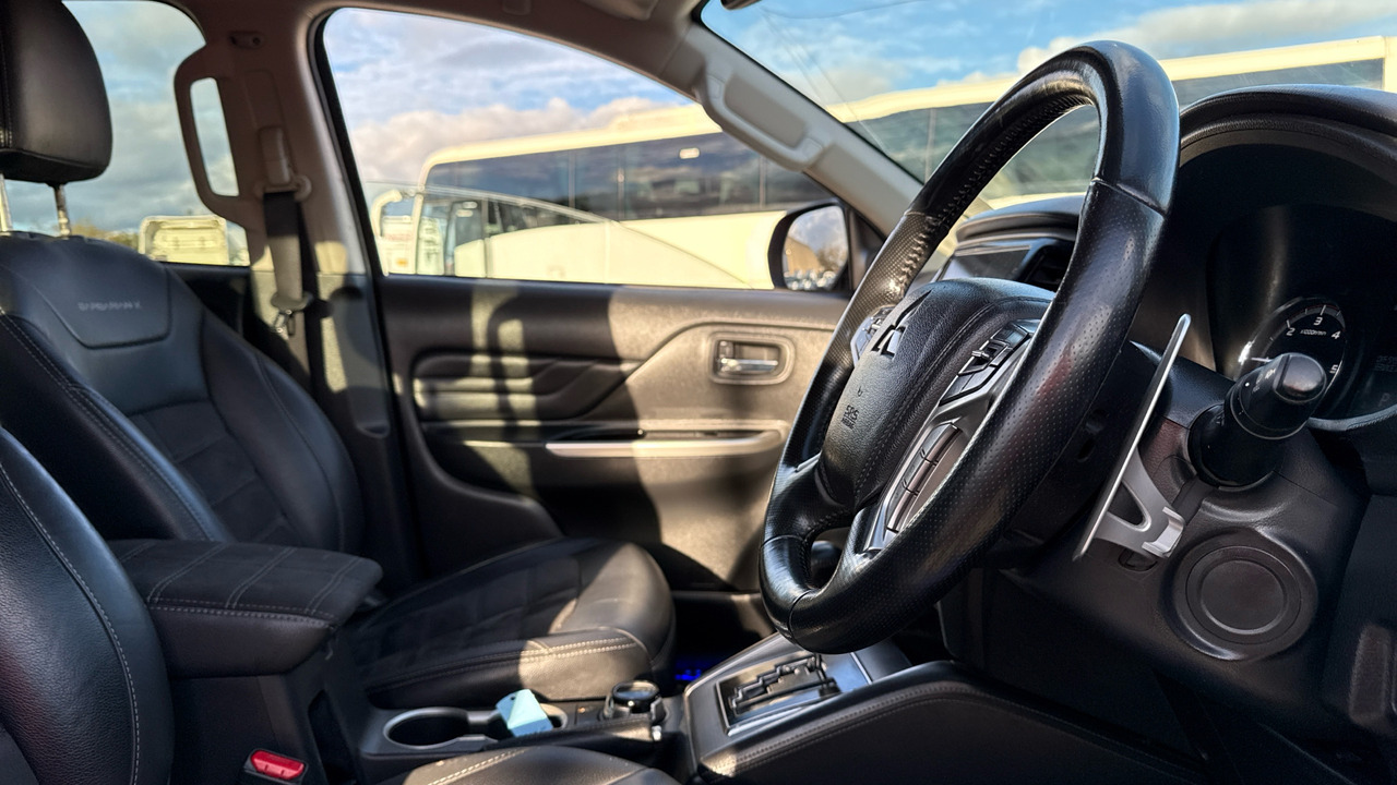 Mitsubishi L200 DI-D 2.3 Barbarian X 150PS - Pick-up, Utilitaire double cabine: photos 5 Mitsubishi L200 DI-D 2.3 Barbarian X 150PS - Pick-up, Utilitaire double cabine: photos 5