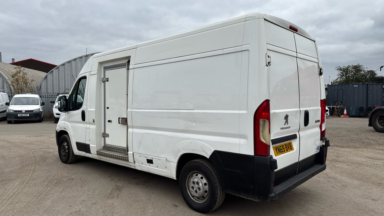 PEUGEOT BOXER 355 2.0 BlueHDi 130ps - Utilitaire frigorifique: photos 3 PEUGEOT BOXER 355 2.0 BlueHDi 130ps - Utilitaire frigorifique: photos 3