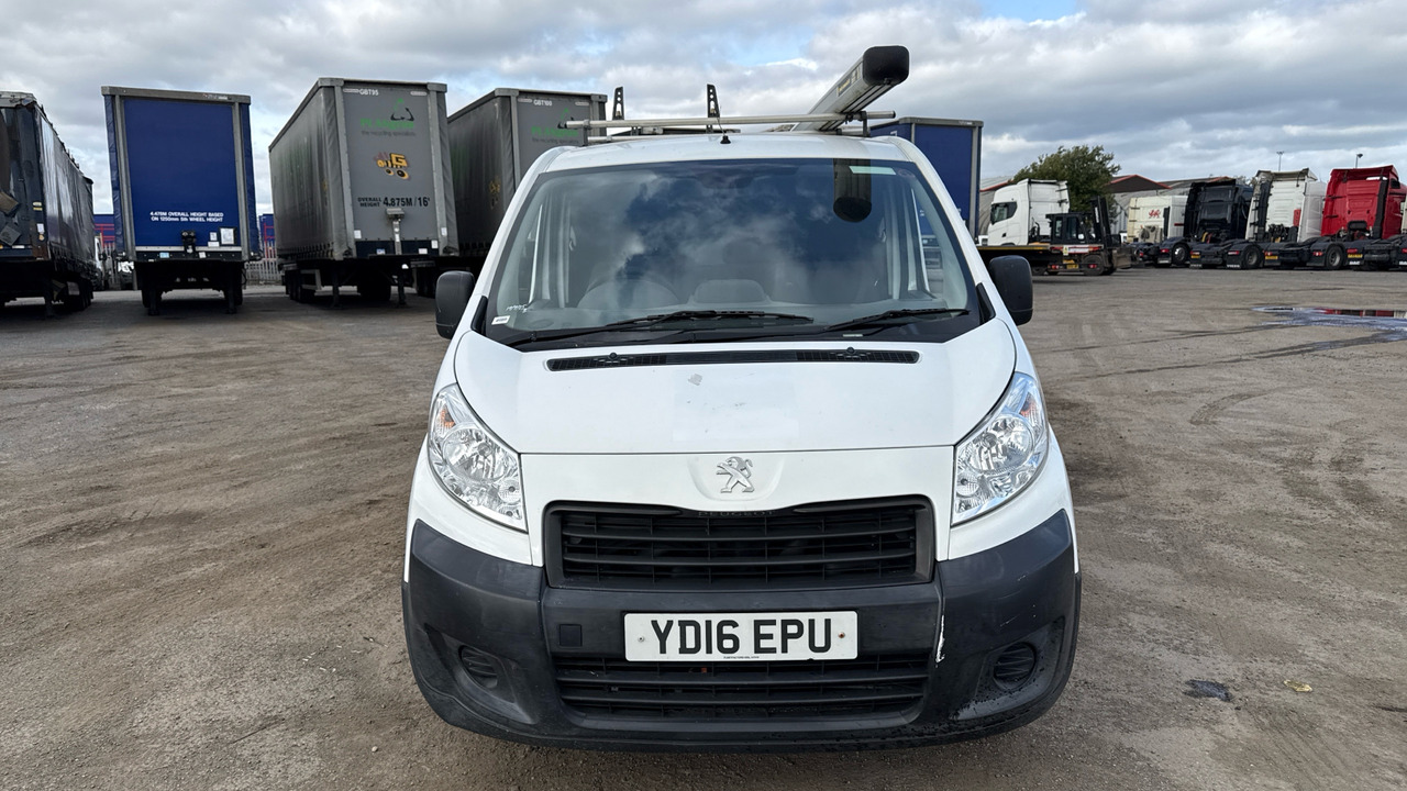 Fourgonnette PEUGEOT EXPERT 1000 1.6 HDI 90 PS: photos 12