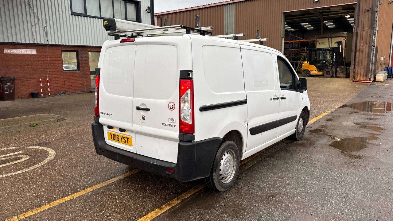 PEUGEOT EXPERT 1000 1.6 HDi 90PS - Fourgonnette: photos 4 PEUGEOT EXPERT 1000 1.6 HDi 90PS - Fourgonnette: photos 4