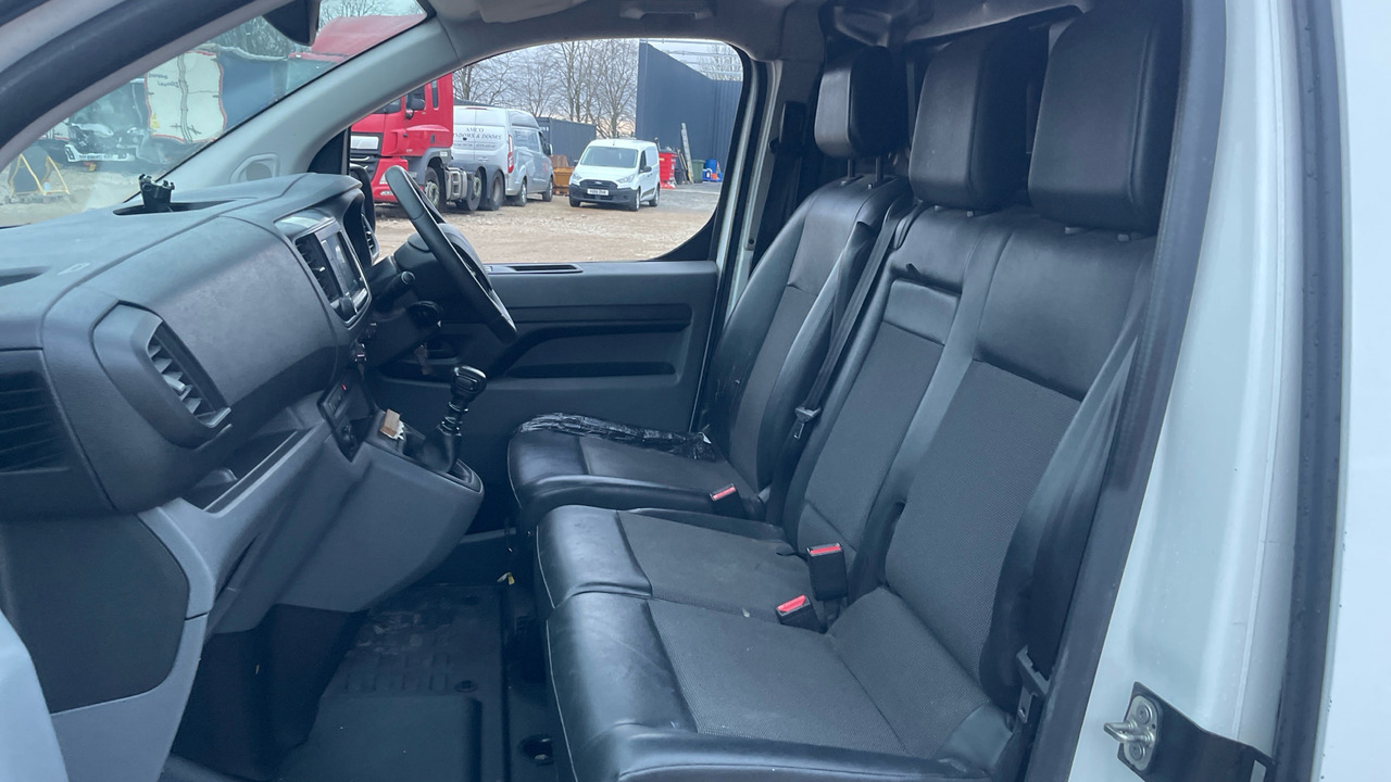 Fourgon utilitaire PEUGEOT EXPERT PROFESSIONAL 1.5 BLUEHDI: photos 9 Fourgon utilitaire PEUGEOT EXPERT PROFESSIONAL 1.5 BLUEHDI: photos 9