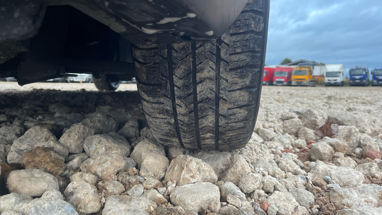 Fourgon utilitaire PEUGEOT EXPERT PROFESSIONAL 1.5 BLUEHDI: photos 23 Fourgon utilitaire PEUGEOT EXPERT PROFESSIONAL 1.5 BLUEHDI: photos 23