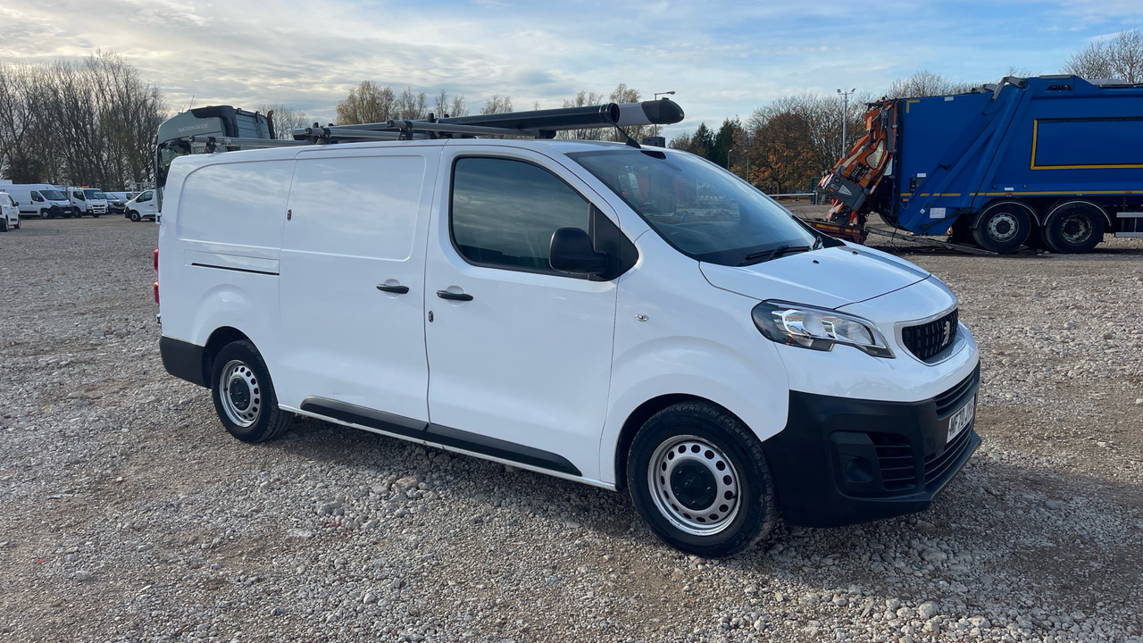 PEUGEOT EXPERT - Fourgon utilitaire: photos 1 PEUGEOT EXPERT - Fourgon utilitaire: photos 1