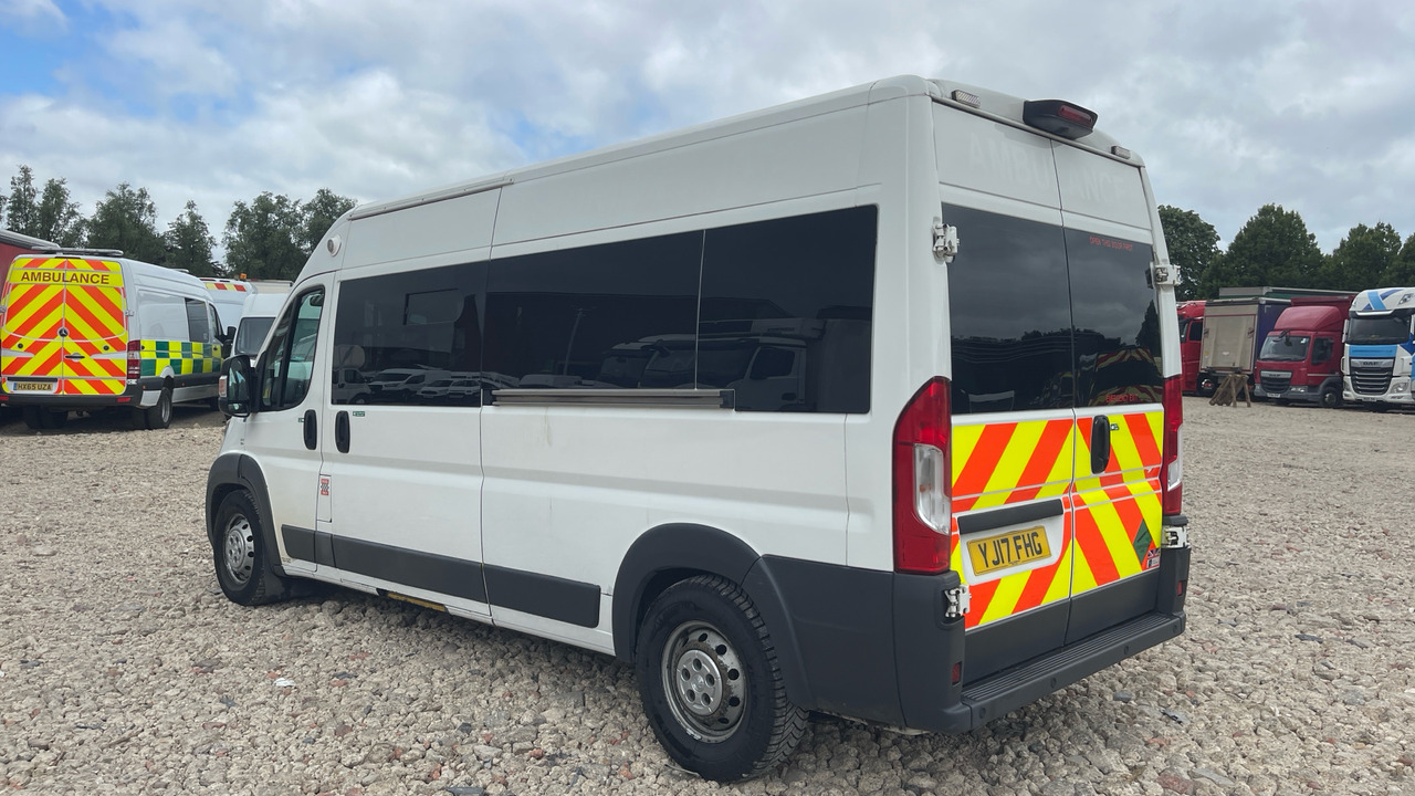 Peugeot Boxer 2.0 BLUE HDI 130PS - Ambulance: photos 3 Peugeot Boxer 2.0 BLUE HDI 130PS - Ambulance: photos 3