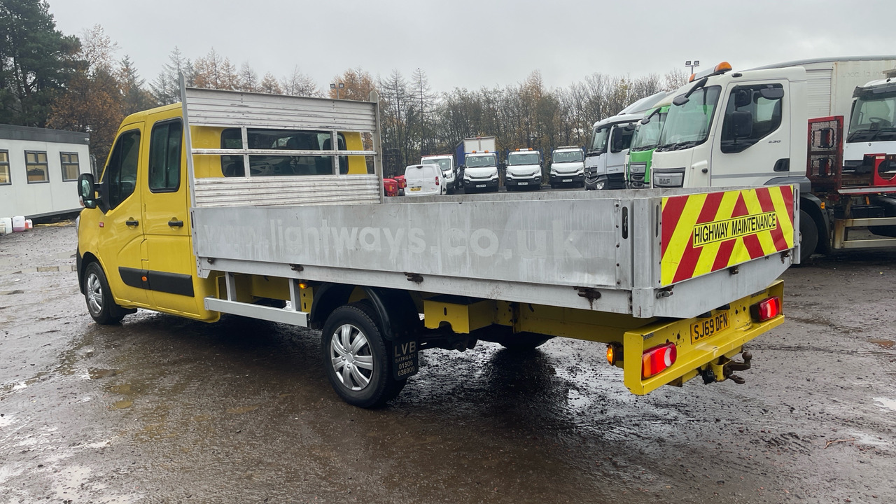 RENAULT MASTER 35 2.3 DCi 135PS - Utilitaire plateau: photos 3 RENAULT MASTER 35 2.3 DCi 135PS - Utilitaire plateau: photos 3