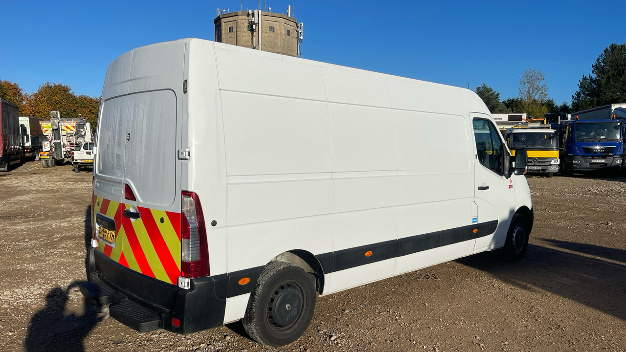 RENAULT MASTER 35 - Fourgon utilitaire: photos 4 RENAULT MASTER 35 - Fourgon utilitaire: photos 4