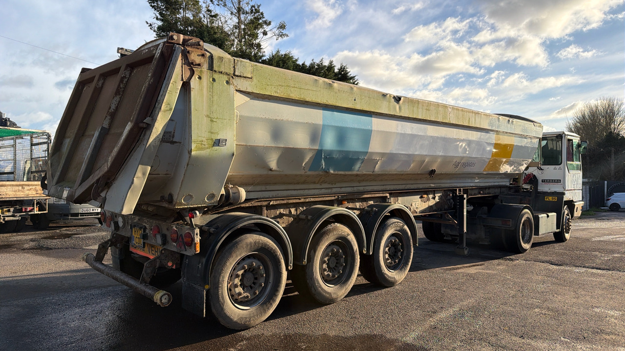 KELBERG TIPPER - Remorque: photos 4 KELBERG TIPPER - Remorque: photos 4