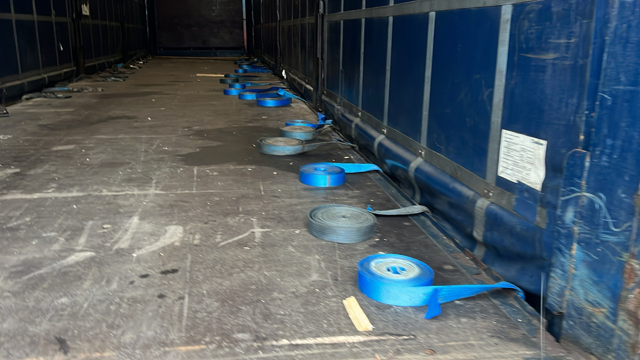 KRONE CURTAINSIDE - Remorque: photos 2 KRONE CURTAINSIDE - Remorque: photos 2