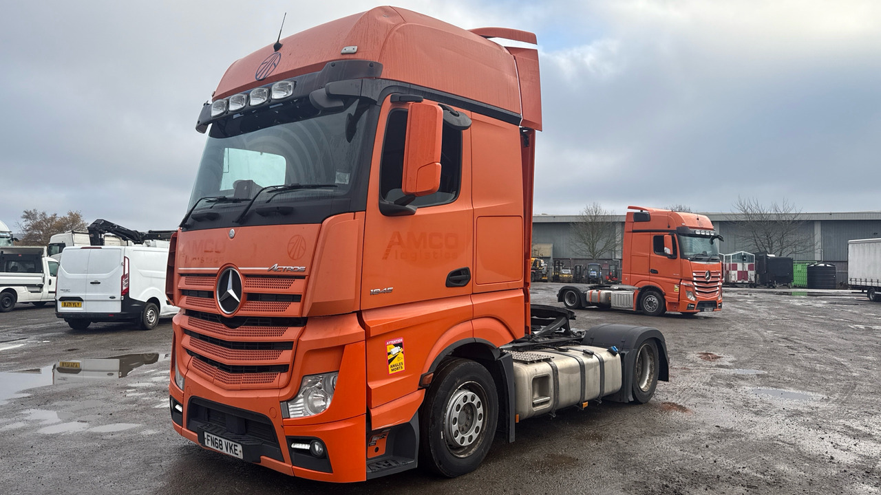 MERCEDES-BENZ ACTROS 1845 - Tracteur routier: photos 2 MERCEDES-BENZ ACTROS 1845 - Tracteur routier: photos 2