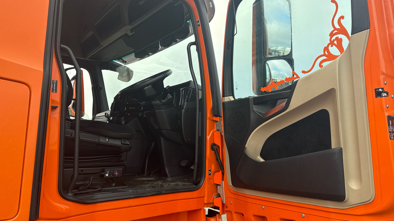 MERCEDES-BENZ ACTROS 1845 - Tracteur routier: photos 5 MERCEDES-BENZ ACTROS 1845 - Tracteur routier: photos 5