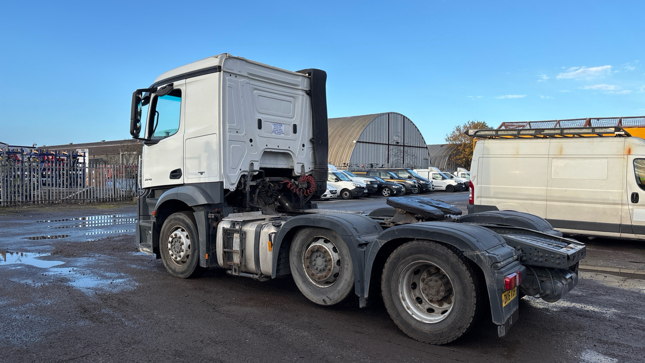 MERCEDES-BENZ ACTROS 2545 - Tracteur routier: photos 3 MERCEDES-BENZ ACTROS 2545 - Tracteur routier: photos 3
