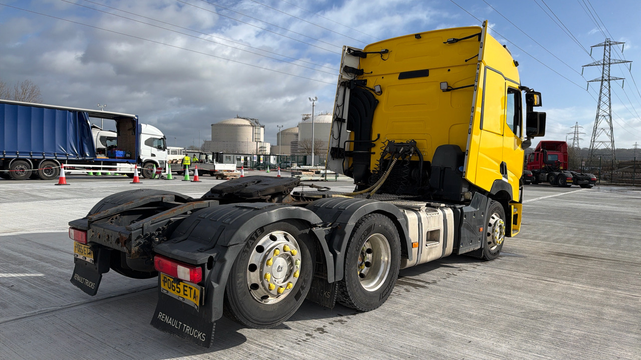 RENAULT T RANGE - Tracteur routier: photos 4 RENAULT T RANGE - Tracteur routier: photos 4