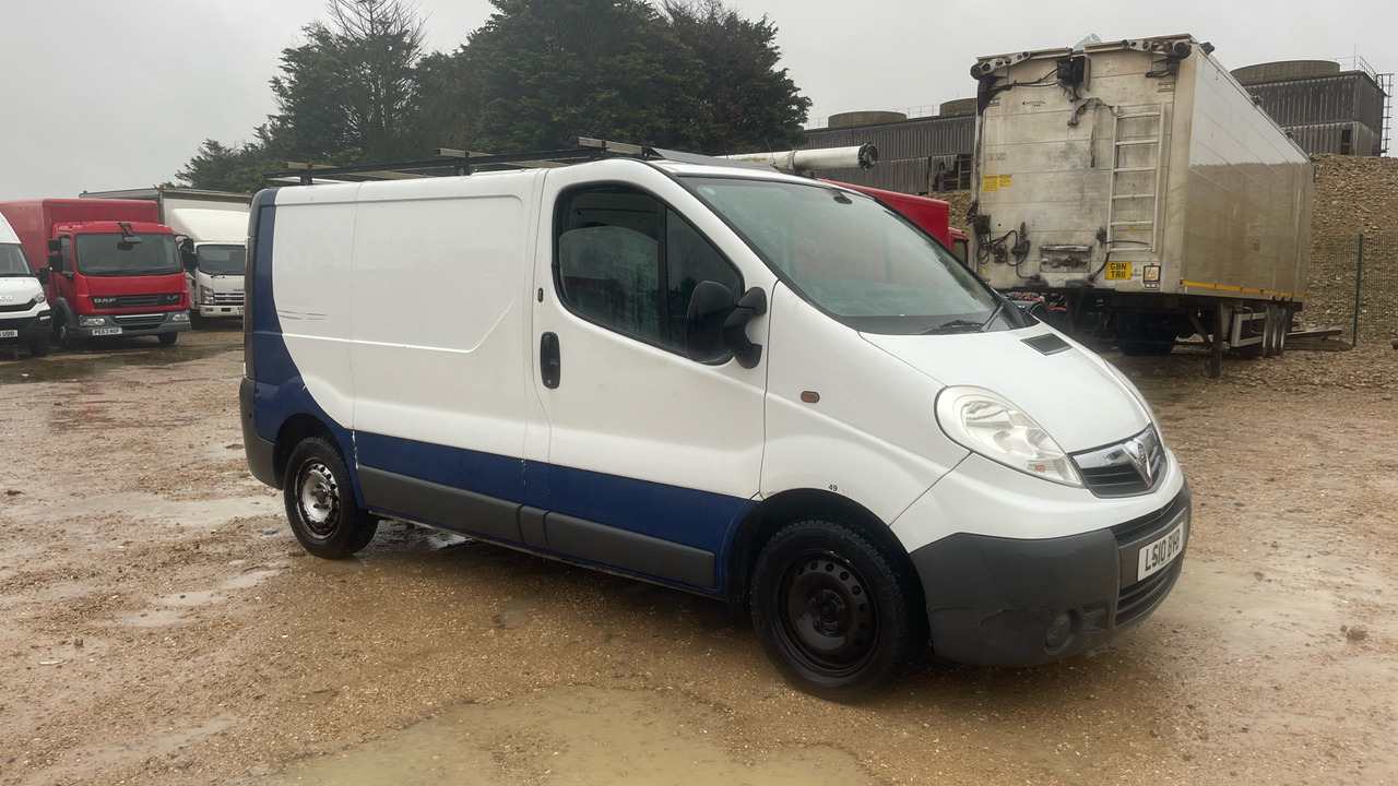 VAUXHALL VIVARO 2700 2.0 CDTI 115PS - Fourgon grand volume: photos 1 VAUXHALL VIVARO 2700 2.0 CDTI 115PS - Fourgon grand volume: photos 1