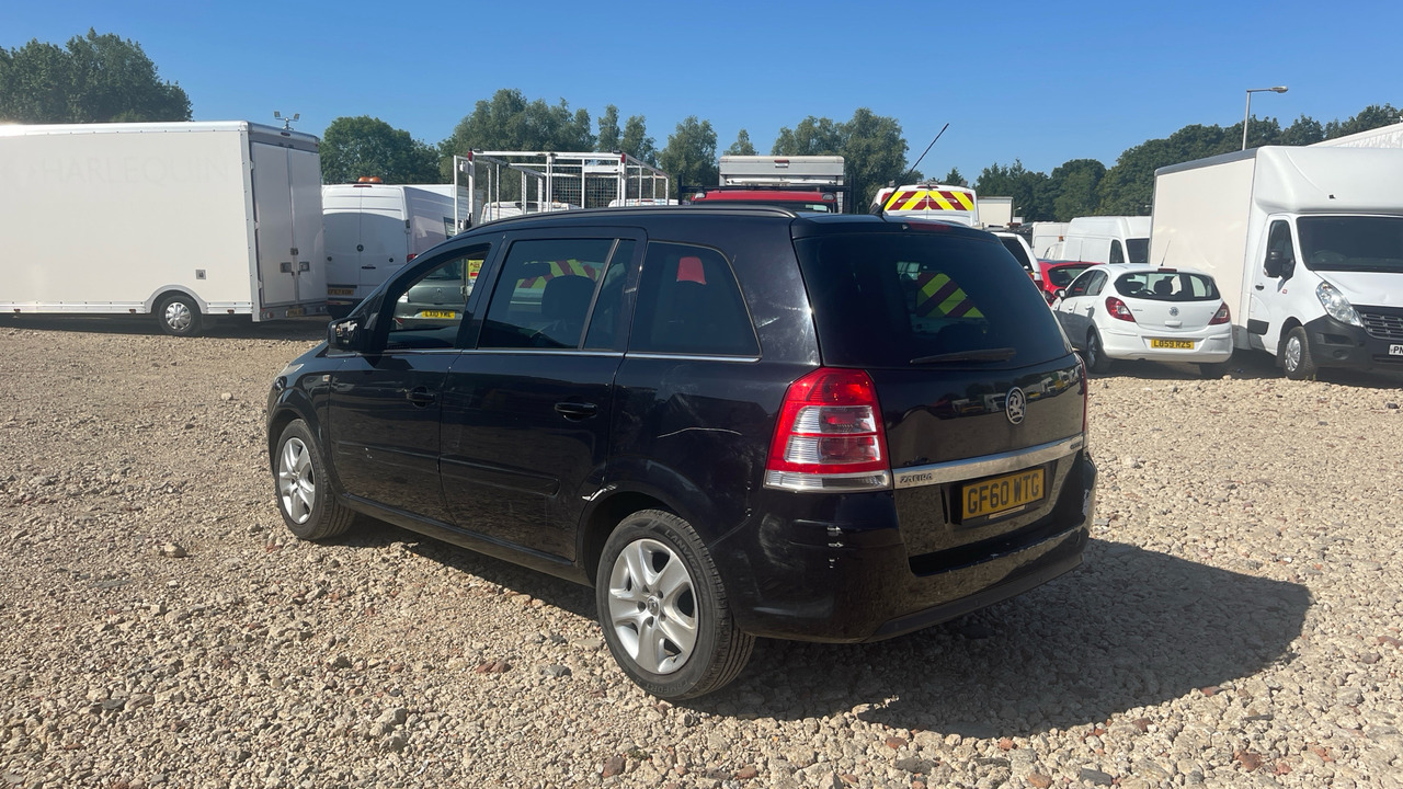 VAUXHALL ZAFIRA 1.7 CDTI - Voiture: photos 3 VAUXHALL ZAFIRA 1.7 CDTI - Voiture: photos 3