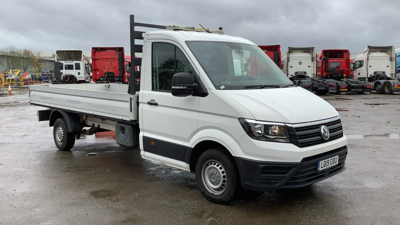 VOLKSWAGEN CRAFTER CR35 2.0 TDI 140PS STARTLINE - Utilitaire plateau: photos 1 VOLKSWAGEN CRAFTER CR35 2.0 TDI 140PS STARTLINE - Utilitaire plateau: photos 1