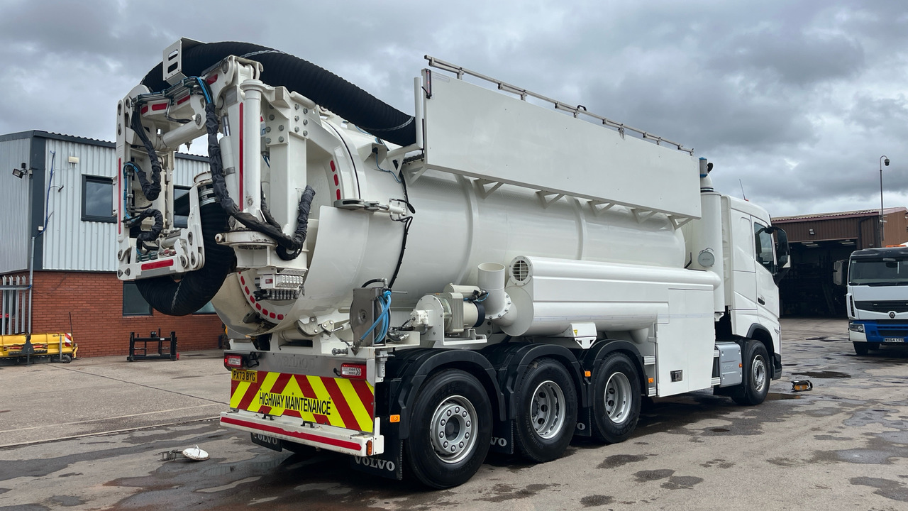 VOLVO FH 500 - Camion hydrocureur: photos 4 VOLVO FH 500 - Camion hydrocureur: photos 4